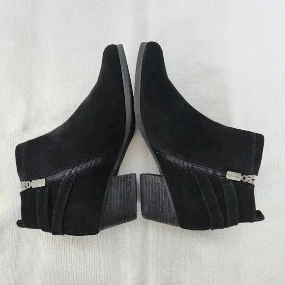 Blondo Idra Like New Black Suede Bootie Waterproof Ankle Buckle Size 8.5 Zipper - Picture 9 of 10
